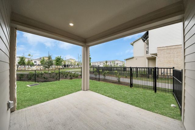2002 Spring Stuebner 107, Spring, TX 77389
