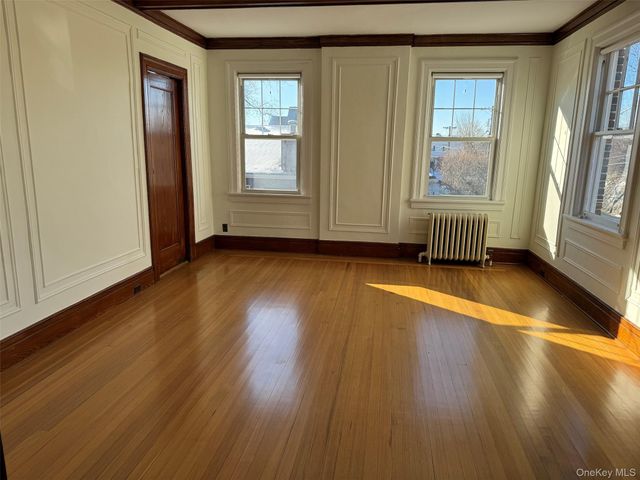 330 3rd Avenue, Pelham, NY 10803