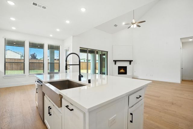4621 Mount Vista Road, Oak Point, TX 75068