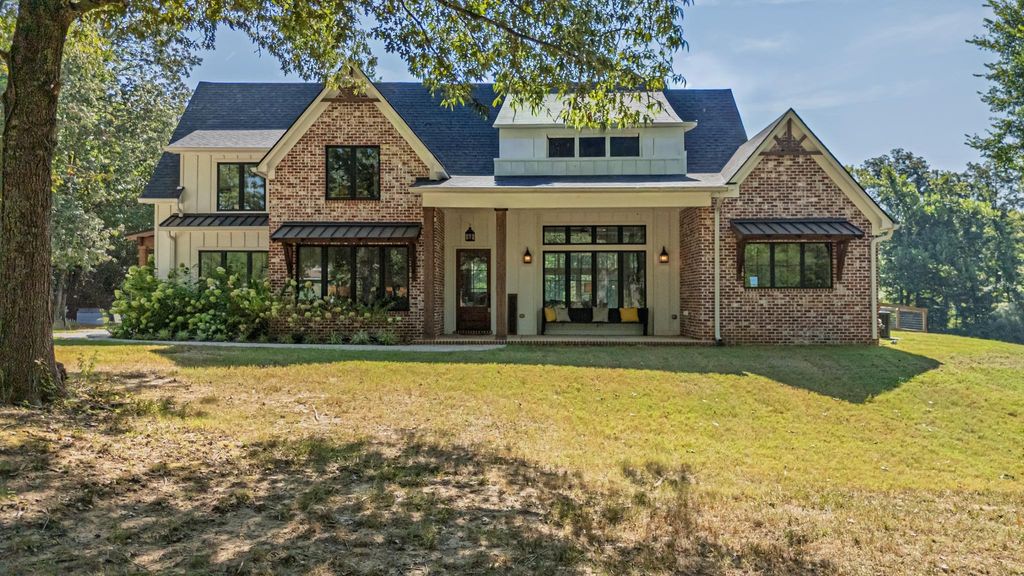 18160 HWY 196 HWY, Eads, TN 38028