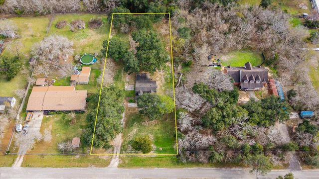 14605 Tallow Street, Santa Fe, TX 77517