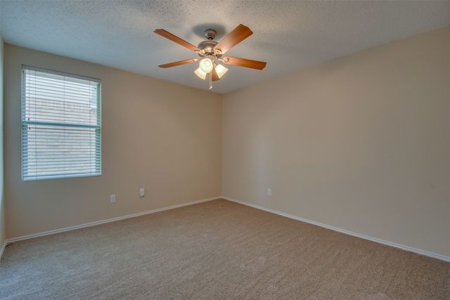 3833 Foxhound Lane, Fort Worth, TX 76123
