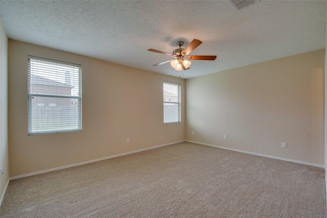 3833 Foxhound Lane, Fort Worth, TX 76123