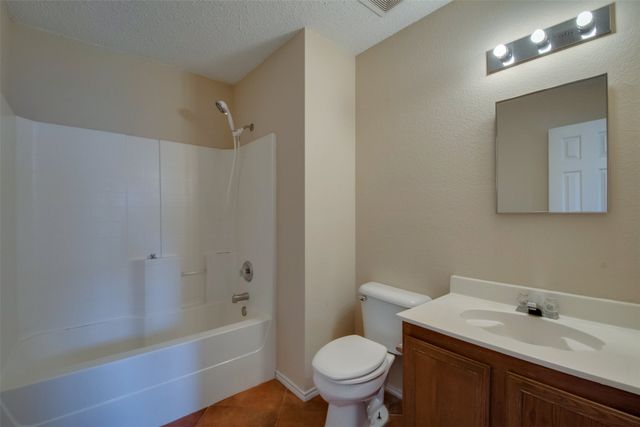 3833 Foxhound Lane, Fort Worth, TX 76123