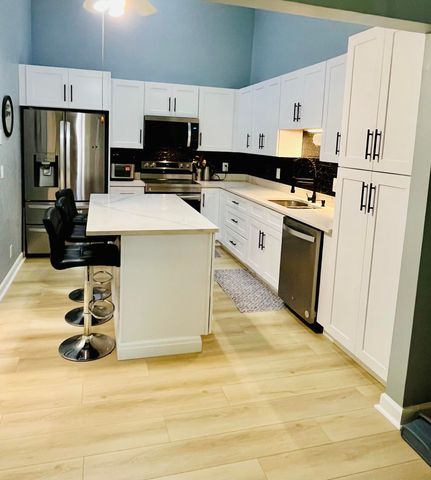 10868 Stafford Circle N, Boynton Beach, FL 33436