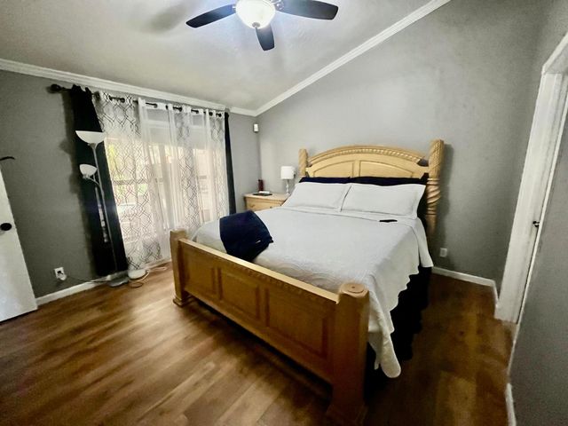 10868 Stafford Circle N, Boynton Beach, FL 33436