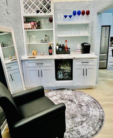 10868 Stafford Circle N, Boynton Beach, FL 33436