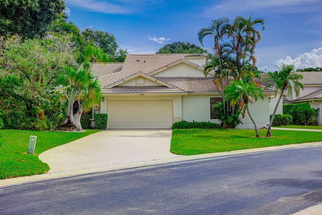 10868 Stafford Circle N, Boynton Beach, FL 33436