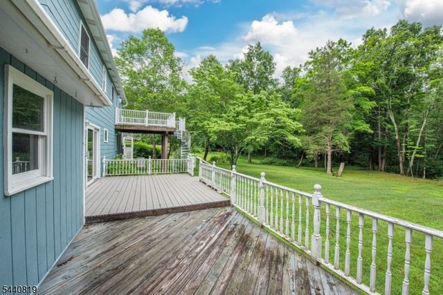 20 County Road 521, Hampton Twp., NJ 07860