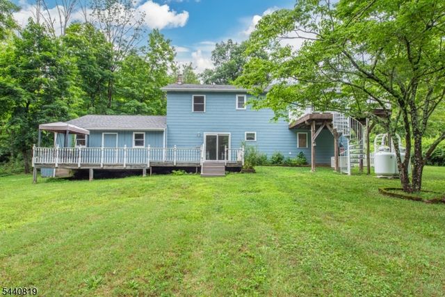 20 County Road 521, Hampton Twp., NJ 07860