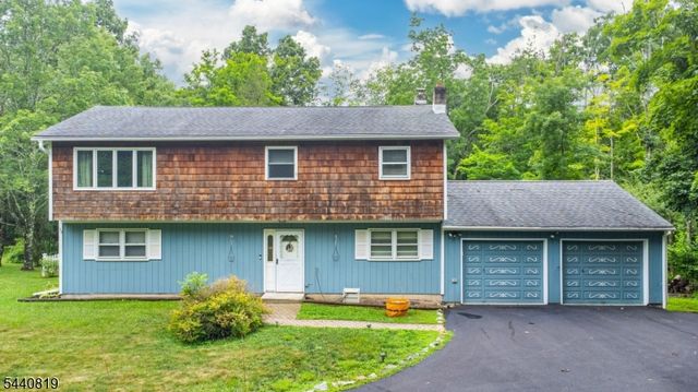20 County Road 521, Hampton Twp., NJ 07860