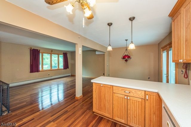 20 County Road 521, Hampton Twp., NJ 07860