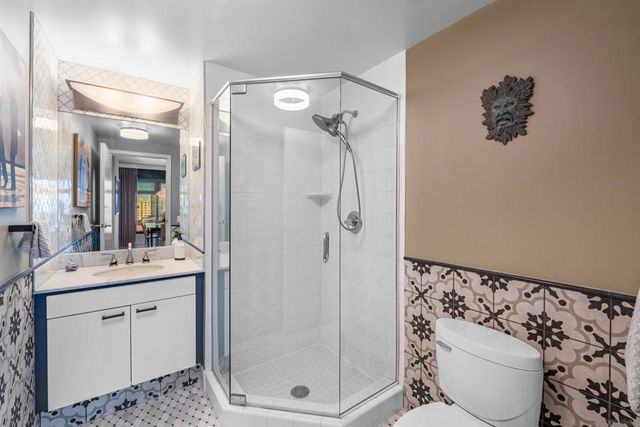 645 Front St 1604, San Diego, CA 92101