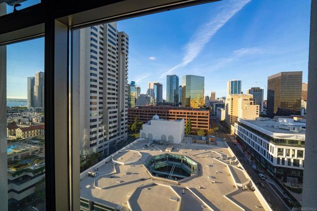 645 Front St 1604, San Diego, CA 92101