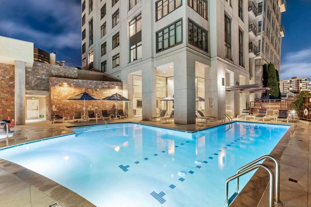 645 Front St 1604, San Diego, CA 92101