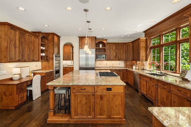 12426 205th Place NE, Woodinville, WA 98077