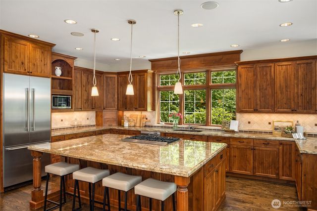 12426 205th Place NE, Woodinville, WA 98077