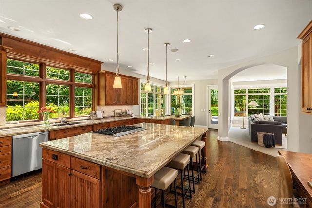 12426 205th Place NE, Woodinville, WA 98077