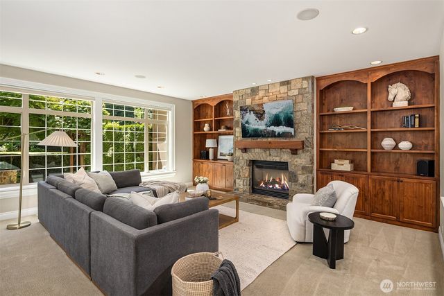 12426 205th Place NE, Woodinville, WA 98077