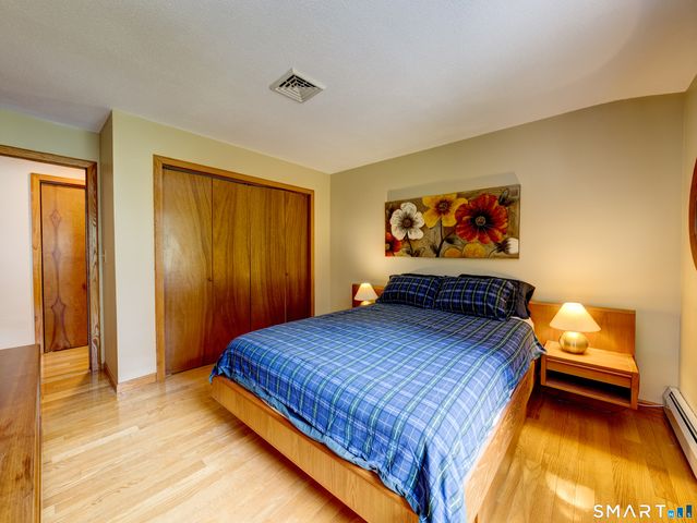 15 Brookridge Drive, Avon, CT 06001