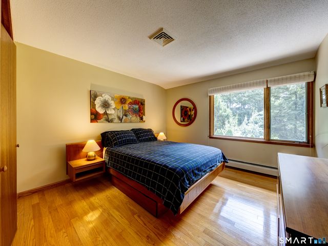 15 Brookridge Drive, Avon, CT 06001