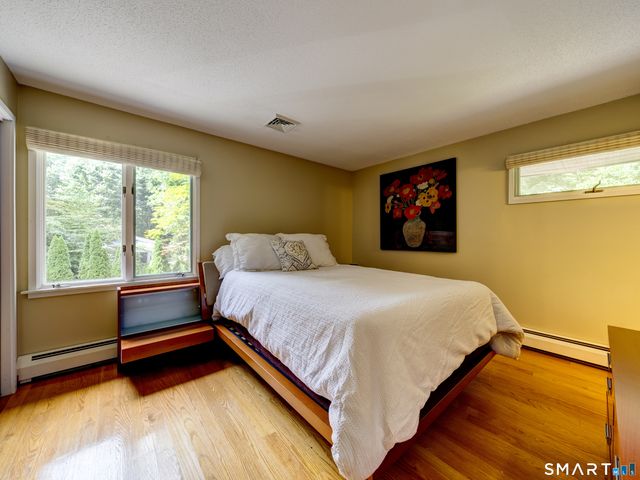 15 Brookridge Drive, Avon, CT 06001