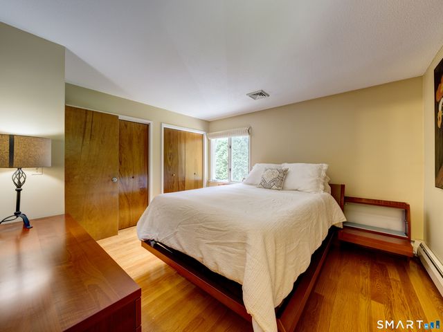 15 Brookridge Drive, Avon, CT 06001
