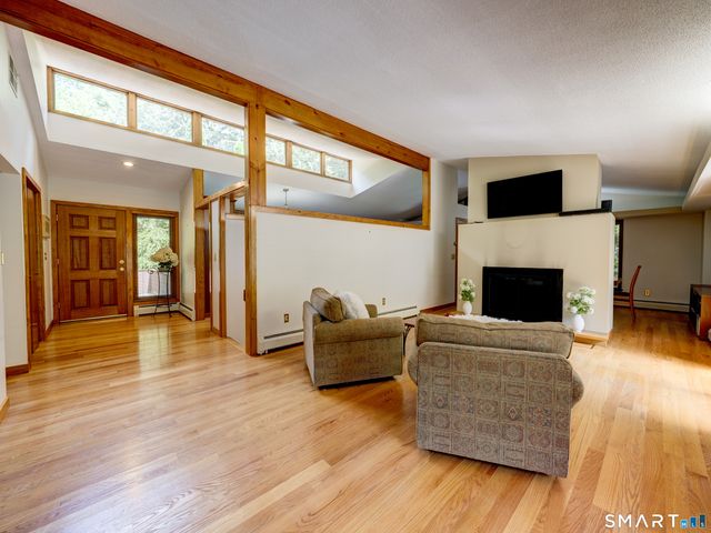 15 Brookridge Drive, Avon, CT 06001