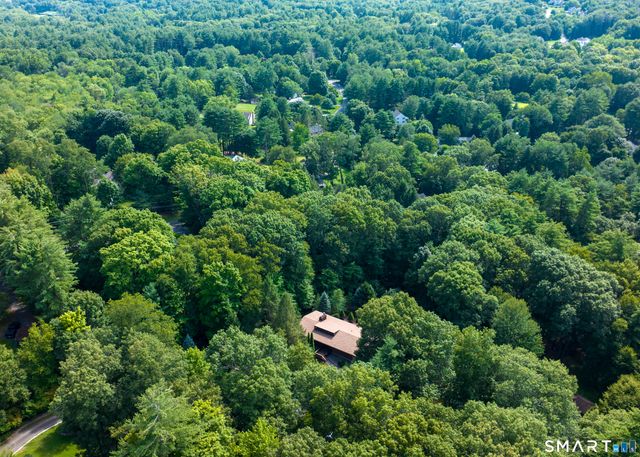15 Brookridge Drive, Avon, CT 06001
