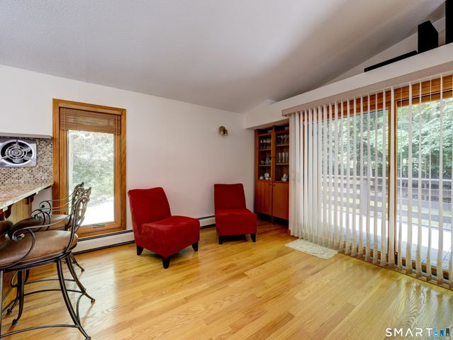 15 Brookridge Drive, Avon, CT 06001