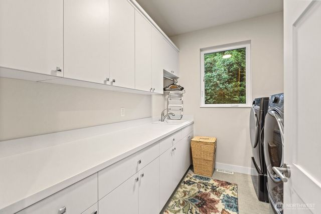 1525 36th Avenue S, Seattle, WA 98144