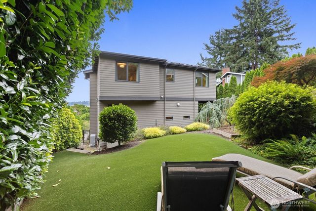 1525 36th Avenue S, Seattle, WA 98144