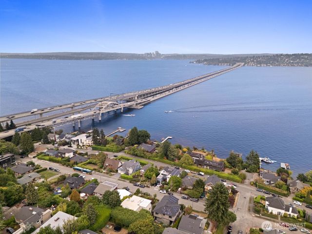 1525 36th Avenue S, Seattle, WA 98144