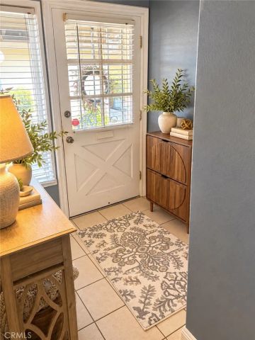 1919 Sherry 64, Santa Ana, CA 92705
