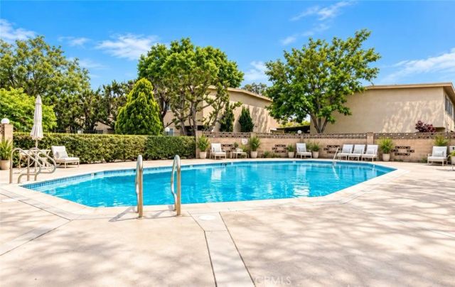 1919 Sherry 64, Santa Ana, CA 92705