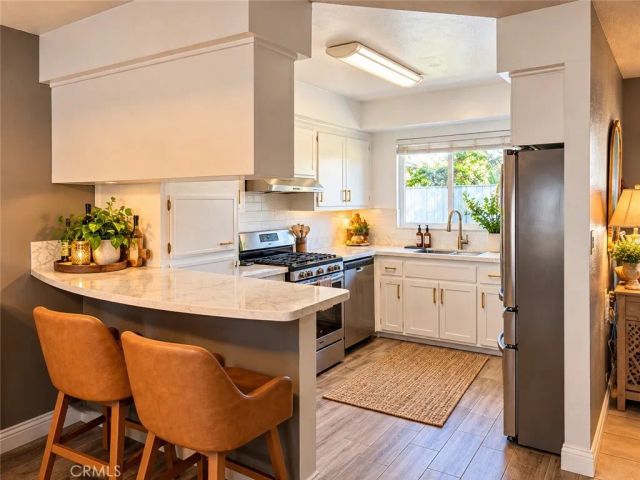 1919 Sherry 64, Santa Ana, CA 92705