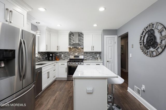 2000 Seventh Avenue, Toms River, NJ 08757