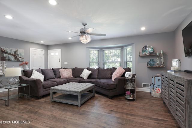 2000 Seventh Avenue, Toms River, NJ 08757