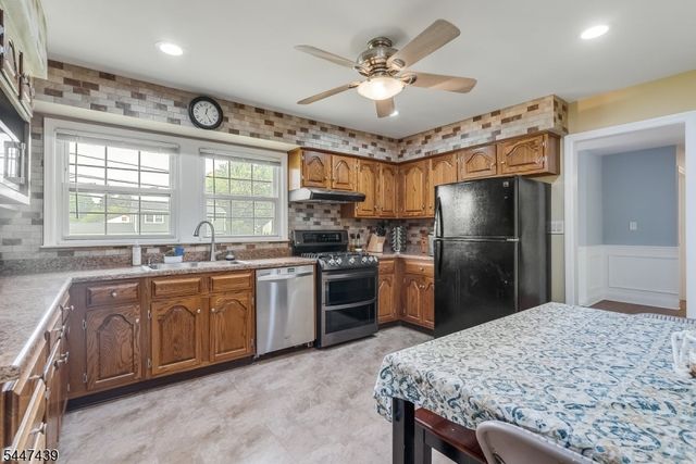 59 Knoll Rd, Parsippany-troy Hills Twp., NJ 07054