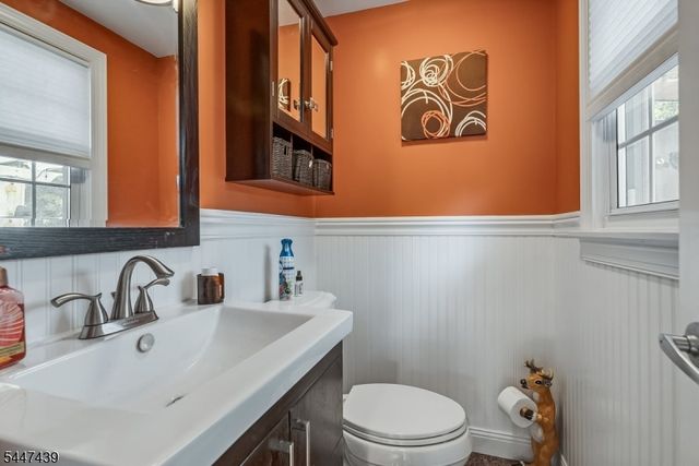 59 Knoll Rd, Parsippany-troy Hills Twp., NJ 07054