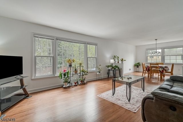 59 Knoll Rd, Parsippany-troy Hills Twp., NJ 07054