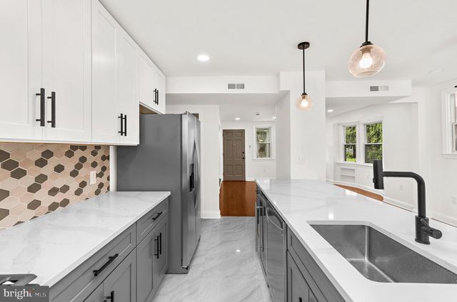 208 BURKE AVE, Baltimore, MD 21286