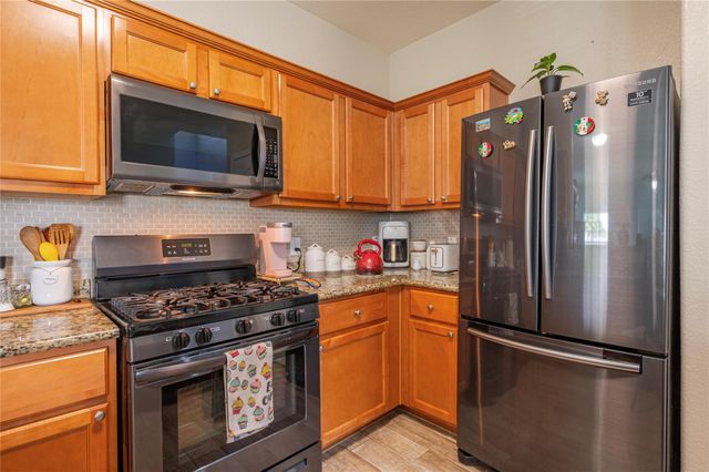 2723 Postoffice, Galveston, TX 77550