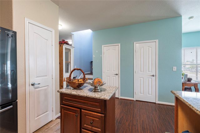 2723 Postoffice, Galveston, TX 77550