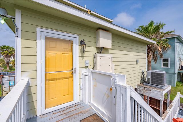 2723 Postoffice, Galveston, TX 77550