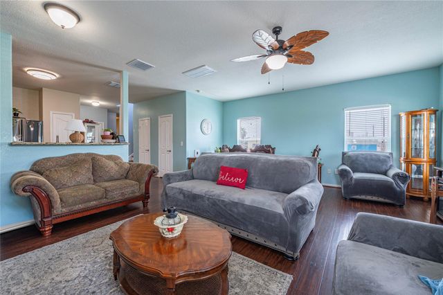 2723 Postoffice, Galveston, TX 77550