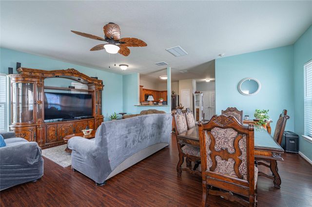 2723 Postoffice, Galveston, TX 77550