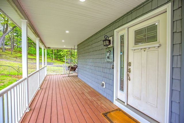 54 West Shore Dr, Enfield, CT 06082