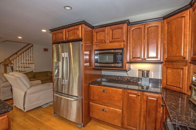 54 West Shore Dr, Enfield, CT 06082