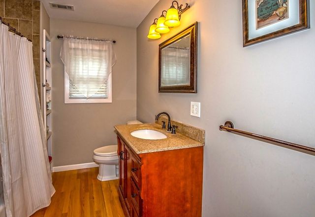 54 West Shore Dr, Enfield, CT 06082